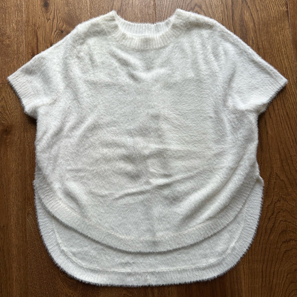 Anthropologie Ivory Fuzzy Knit Short Sleeve Sweater Top, Small